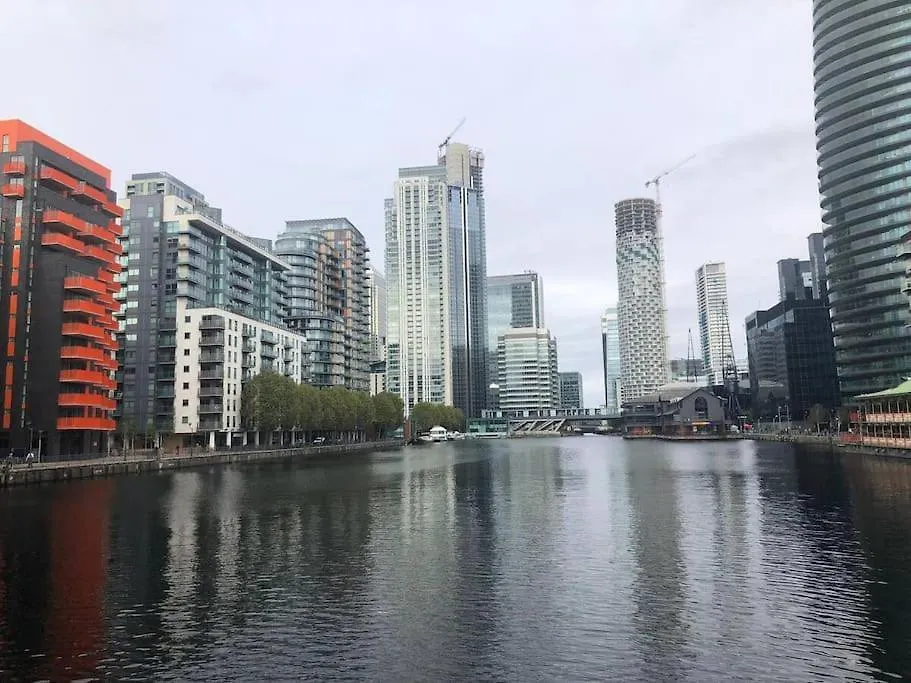 3 Bed Smart Home - Canary Wharf London 0*,  United Kingdom